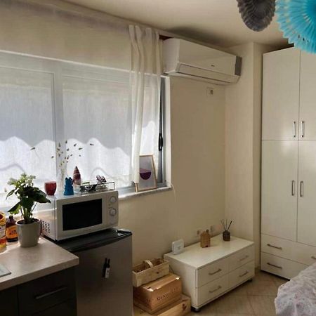Brilant Studio Apartment City Center Tirana Bagian luar foto