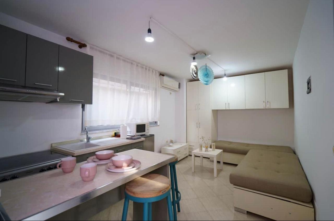 Brilant Studio Apartment City Center Tirana Bagian luar foto
