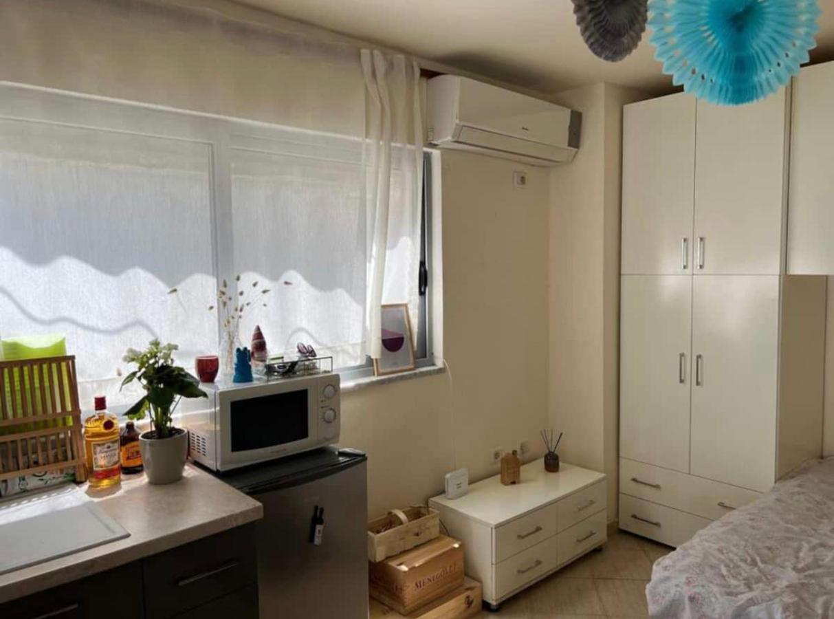 Brilant Studio Apartment City Center Tirana Bagian luar foto